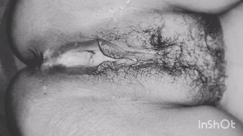 Sexual kajal: 隣人の義理の妹をひそめて後ろから抱き上げました。