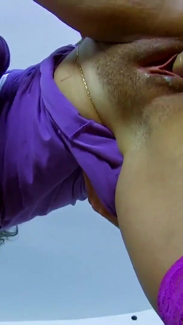 Milf taboo: Nathalie vanadis bari bevpha randi apni choot ke andar land...