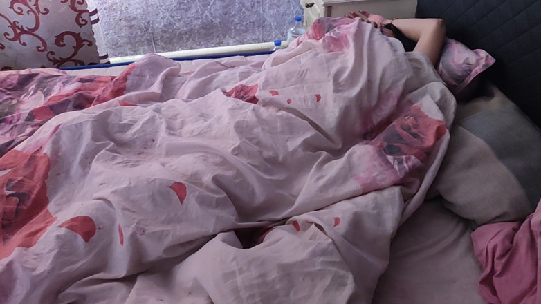 DirtyLubov: Hot MILF Fingering Her Hairy Pussy