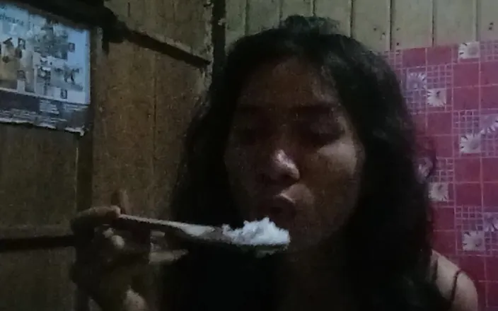 Reynaldo6: Mag Jajakol Then the Queen Came Back Very Delicious