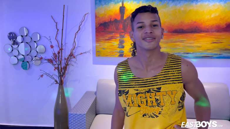 East Boys studio: Thiago Moreira - Handjob