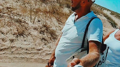 Crazyfamily 1970: Bú một người lạ trên đường