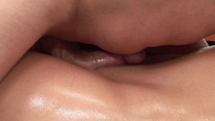 Time To Jerk Off: Calda bionda scopa la terapista del massaggio