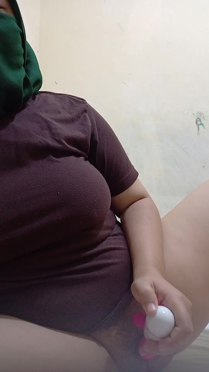 Vaginabig88: สาววัยใสหุ่นหีนมใหญ่
