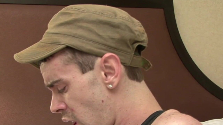 Gaybareback: L'esperienza di un gay senza preservativo con l'amico della moglie