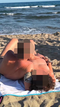 Von Einem Mädchen Beim Strand-sex Erwischt