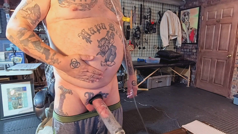 City hog: Bent over pumping