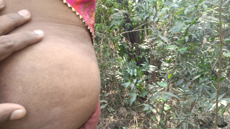 Magilmathi: Hot Cream Pussy in Forest Side Outdoor
