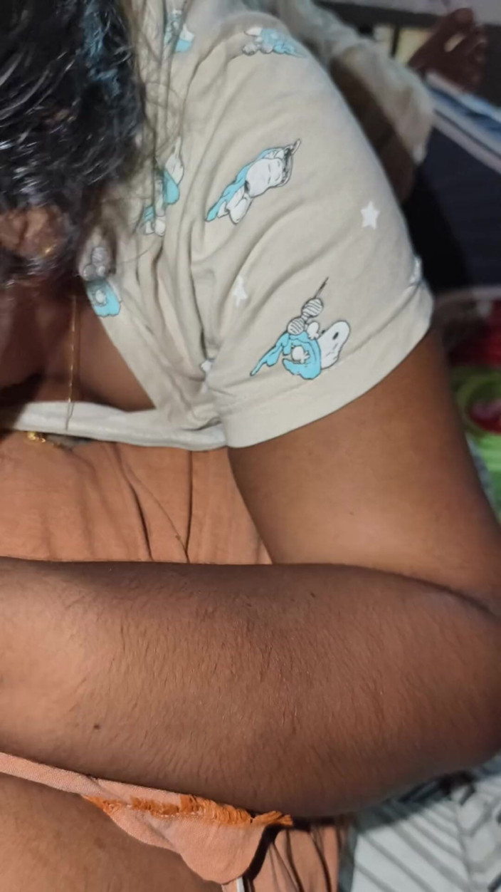 Realmallucouplevlog: Mallu varsha lagi asik enjoging sama pacarnya