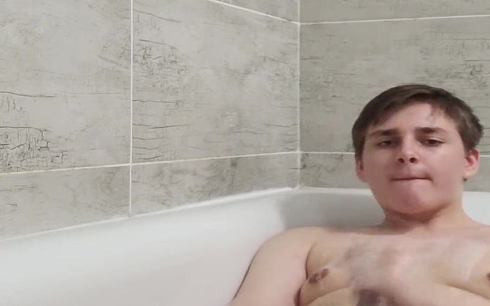 Dustins: Chubby Boy Goes Solo in Bathroom