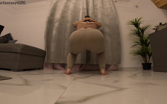 Your fantasy studio: Gasiga knäböj i naken tighta leggings