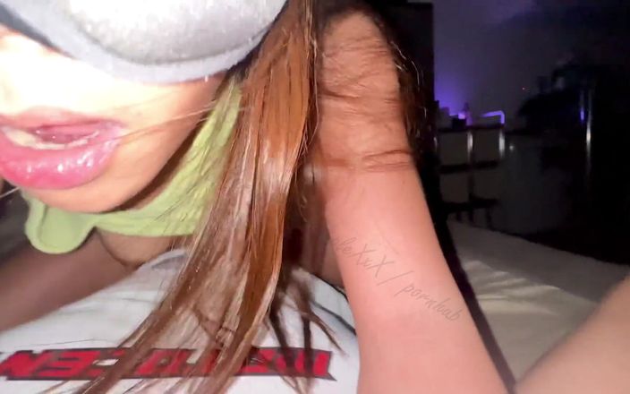 AshleyLevi: Pinay zostaje zerżnięta po nocnej imprezie