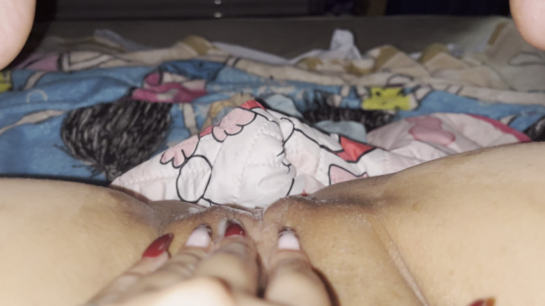 lindaa77: Mãe solteira envia vídeo para o ex enquanto se masturba