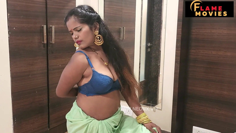 DesiHeat Studio: Angoori yenge desi ile devar ji sert seks