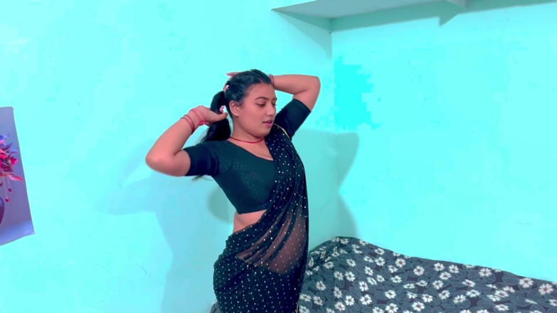 Hotty_ragini: Indian Stepmom Shared Single Bed and Made Stepson Happy,full Hindi...