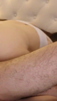 HD 8:02 พี่ชายต่างมารดา ถ้าไม่ยอมออกไปฉันจะจับหีตัวเอง 2