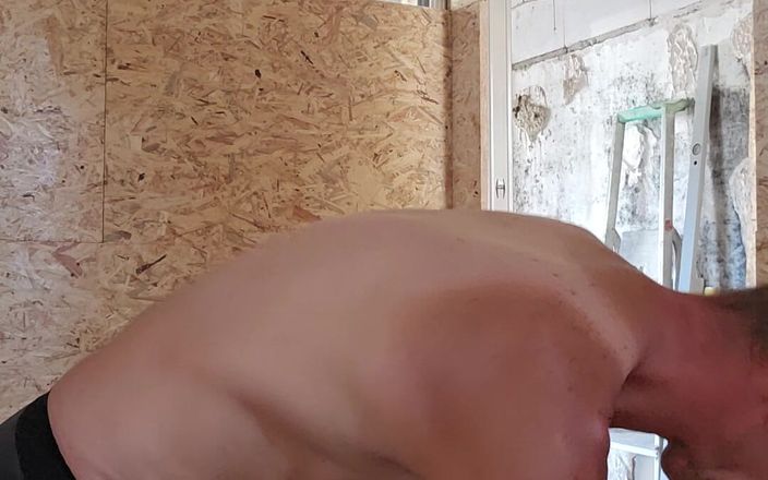 Chris_snoopy_91: A Hot Day on the Construction Site Part 4/9 Fingering, Dildo...