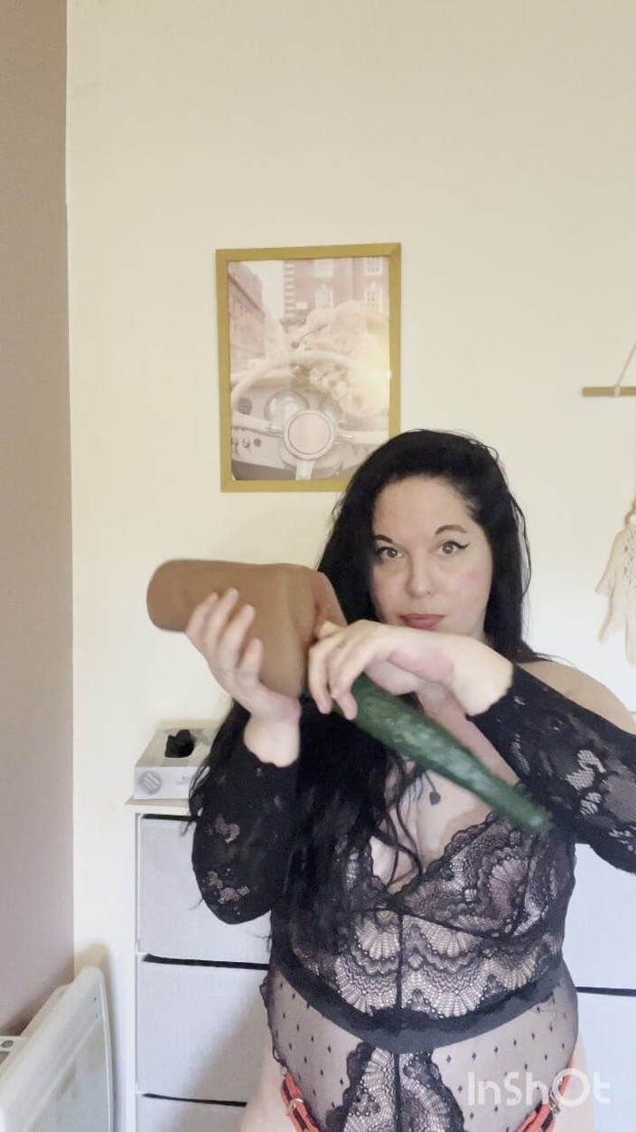 Maitresse Clara: Holes That Never Say No