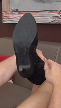 Aggressiv Sock Smelling