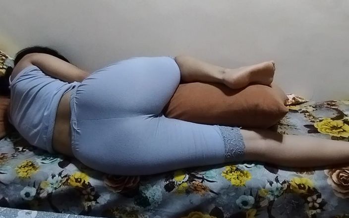 Marocsexhd: Ceritaku adalah zamil yang dingin banget, aku nggak punya tempat...