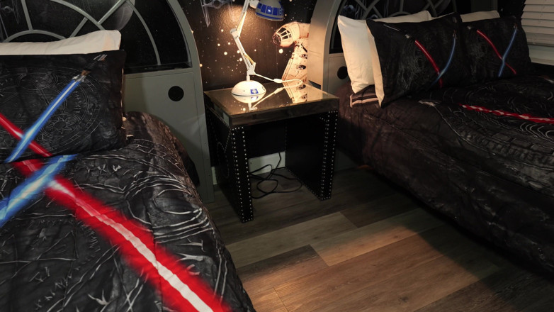 Voo Doo XXX: Bts - strebsame MILF cosplay Superheldin Schlampe fickt