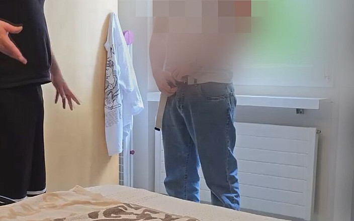 AntoGoesHunting: Junger 3. hetero-behaarter klempner will wieder von mir gelutscht werden