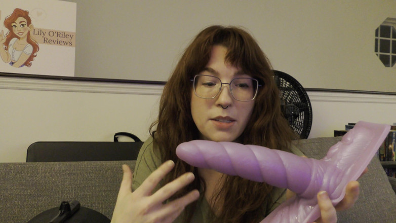 Lily O'Riley: Ulasan NSFW tentang aksesori Mystic Motorbunny