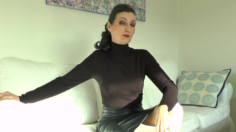 Lady Victoria Valente: 婚礼禁忌前1天 - 射在我的毛衣上，Lady Victoria Valente