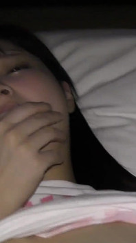 Táborový sex tři consensual sex, noční narušení, 3p, koupání, voyeurství v převlékárně -2