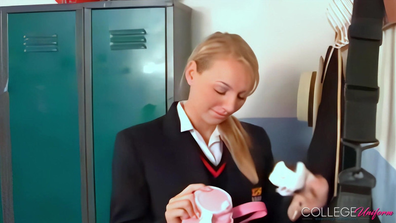 College Uniform: Oblékání s Hayley-Marie