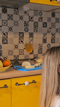 Amateur Home Porno. Suri rumah Asia panas suka berkongkek di dapur