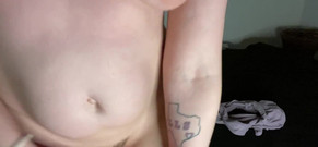 AdalynnX: Sundám si kalhotky domů