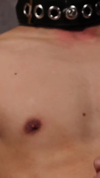 No.ksgh06 Climax Labs Ep.45 Modelo masculina bonita com braços tatuados e incontinência da próstata. Ep.5-5