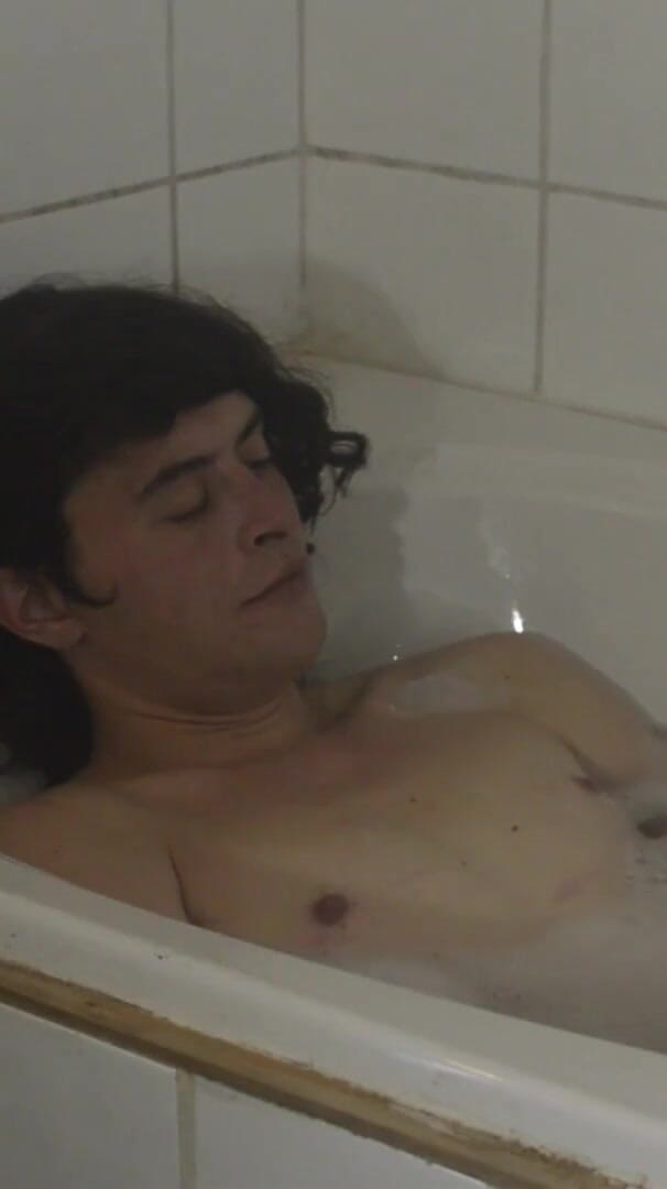 Non-binary taking bath, smoking and jerking (Sara non-binary) Non-binary taking bath, smoking and jerking (Sara non-binary)