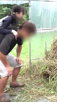 Rara Kudo expuesta con pasión, levantada mientras sus cuerpos se mueven a un ritmo salvaje. - D