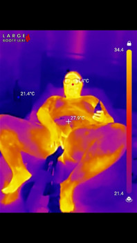Primera follada de máquina de sexo bbc: grandota se corre duro en tu enorme polla, 15 minutos de paseo y cuenta regresiva, en primer plano termal