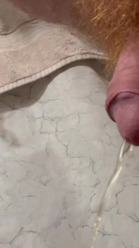 Close-up Piss