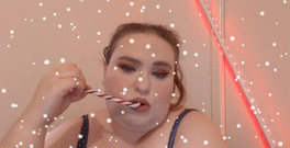 LaLaDelilah: Škádlení touto candy holí