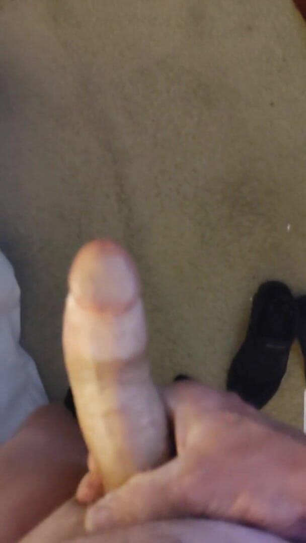 Ray Roberts: Stroking My Nice Big Hard Dick Till It Cums