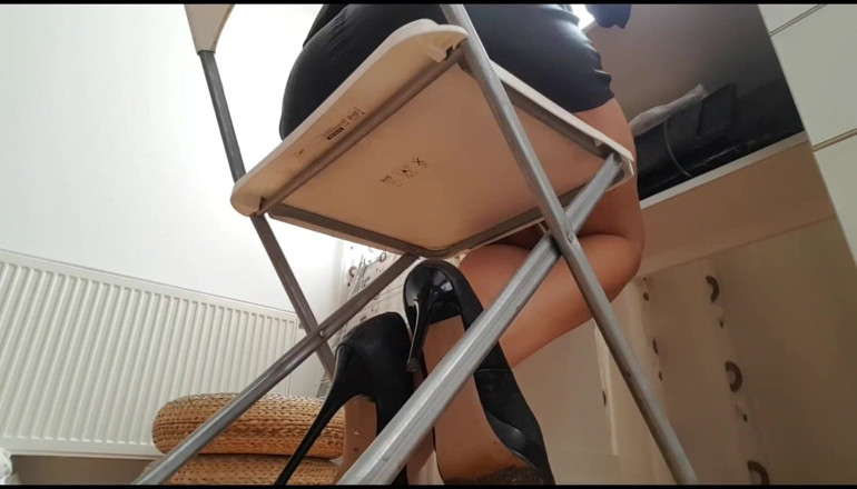 Erotic Tanya: POV secretária peidando