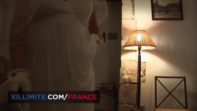 Made In France: बड़े स्तनों वाली दुल्हन के साथ पहला सोडोमी