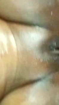 Tamilská sexy manželka Siya Midnight celé nahé tvrdé kouření a creampie žhavý sex se sousedovým přítelem