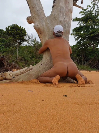 Ladysilvas: Ladysilva na plaży nago co za gorący opalony tyłek