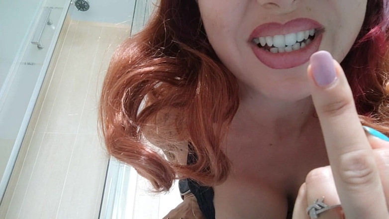 savannahamatoriale: Mit meinem Mittelfinger in der...