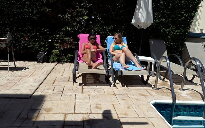 Hot Trans fucking Girls by Lina Mila: ¿Primeras vacaciones trans? Puta coño necesita travesti polla!