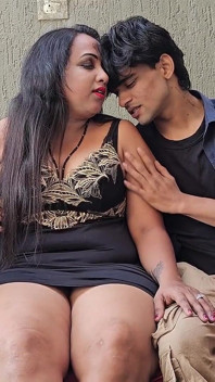 Bindu Ki Jawani hardcore seks (hindi-audio)