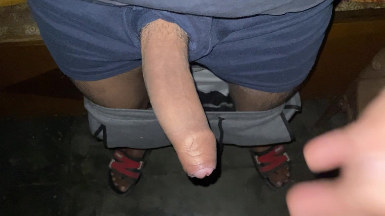 Shonai: Ik zag een meisje ter plaatse en mijn penis werd...