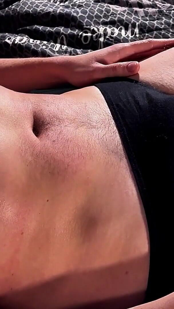 Deep Belly Trampling - Full Weight Barefoot (Navel fans) Deep Belly Trampling - Full Weight Barefoot (Navel fans)