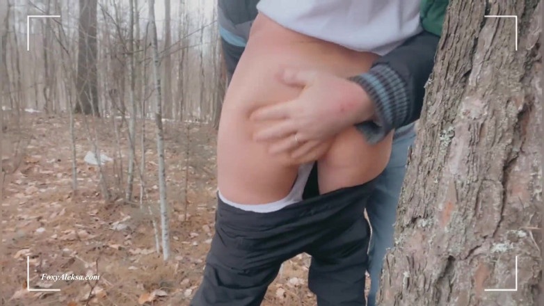 FoxyAleksa: Omg! Stranger Caught Girl in the Park - His Fingers Under...