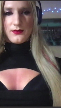 Het tgirl camming kuk och anal